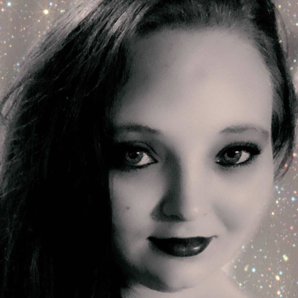 Meet your Posher, Valerie